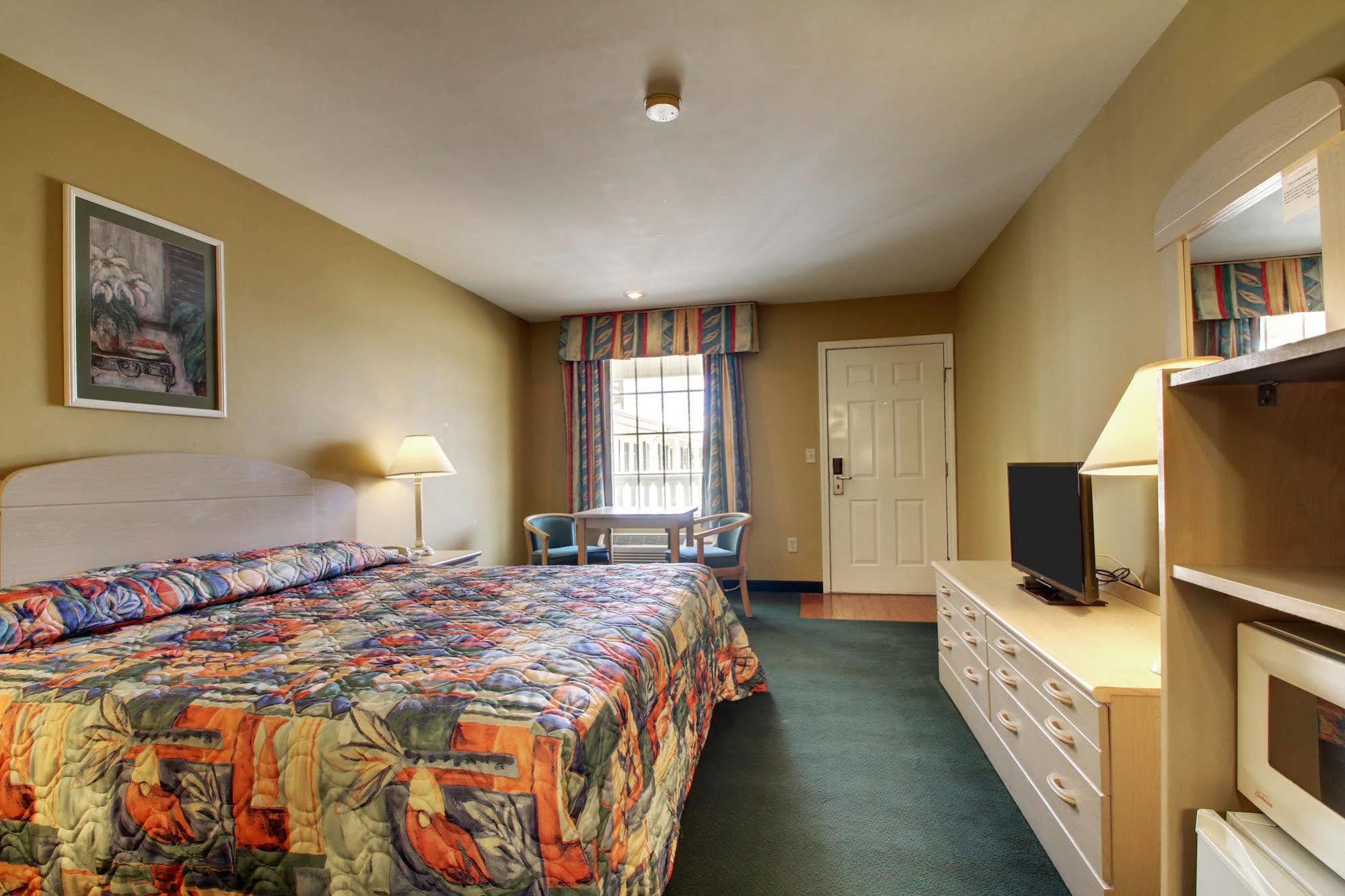 Key West Inn - Childersburg Екстер'єр фото
