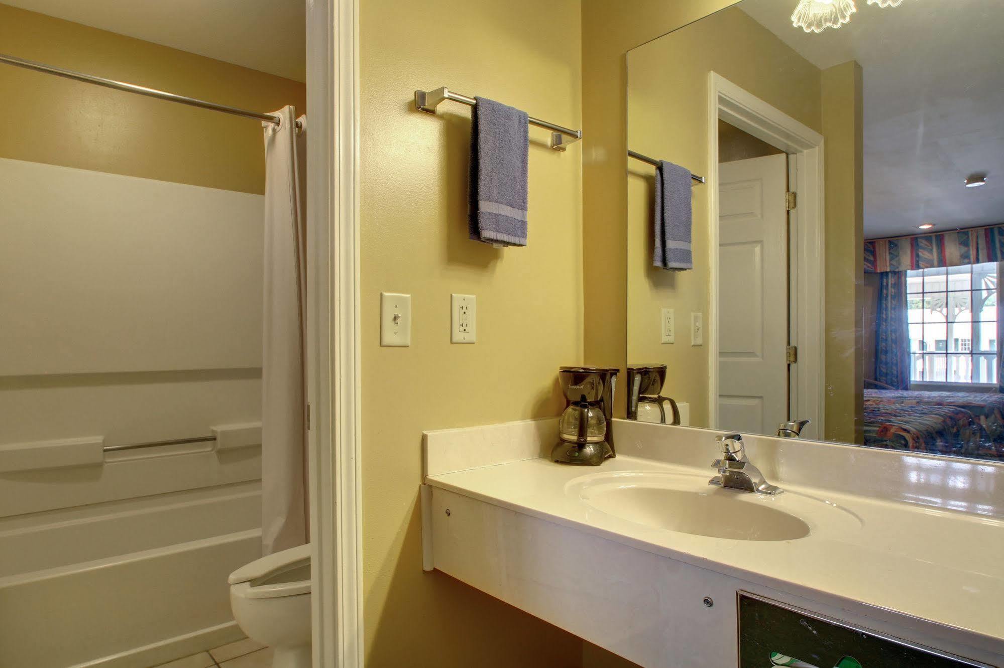 Key West Inn - Childersburg Екстер'єр фото