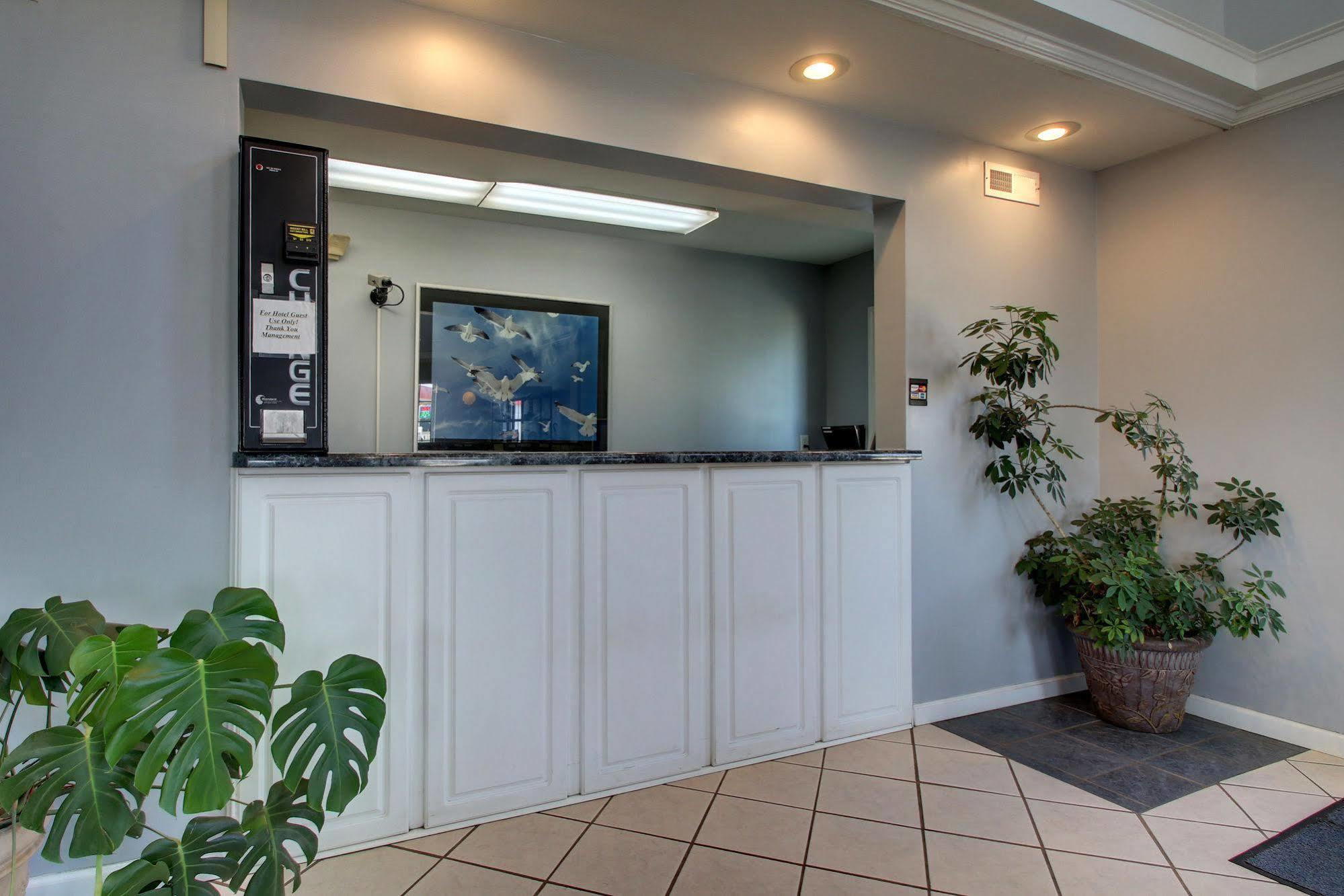 Key West Inn - Childersburg Екстер'єр фото