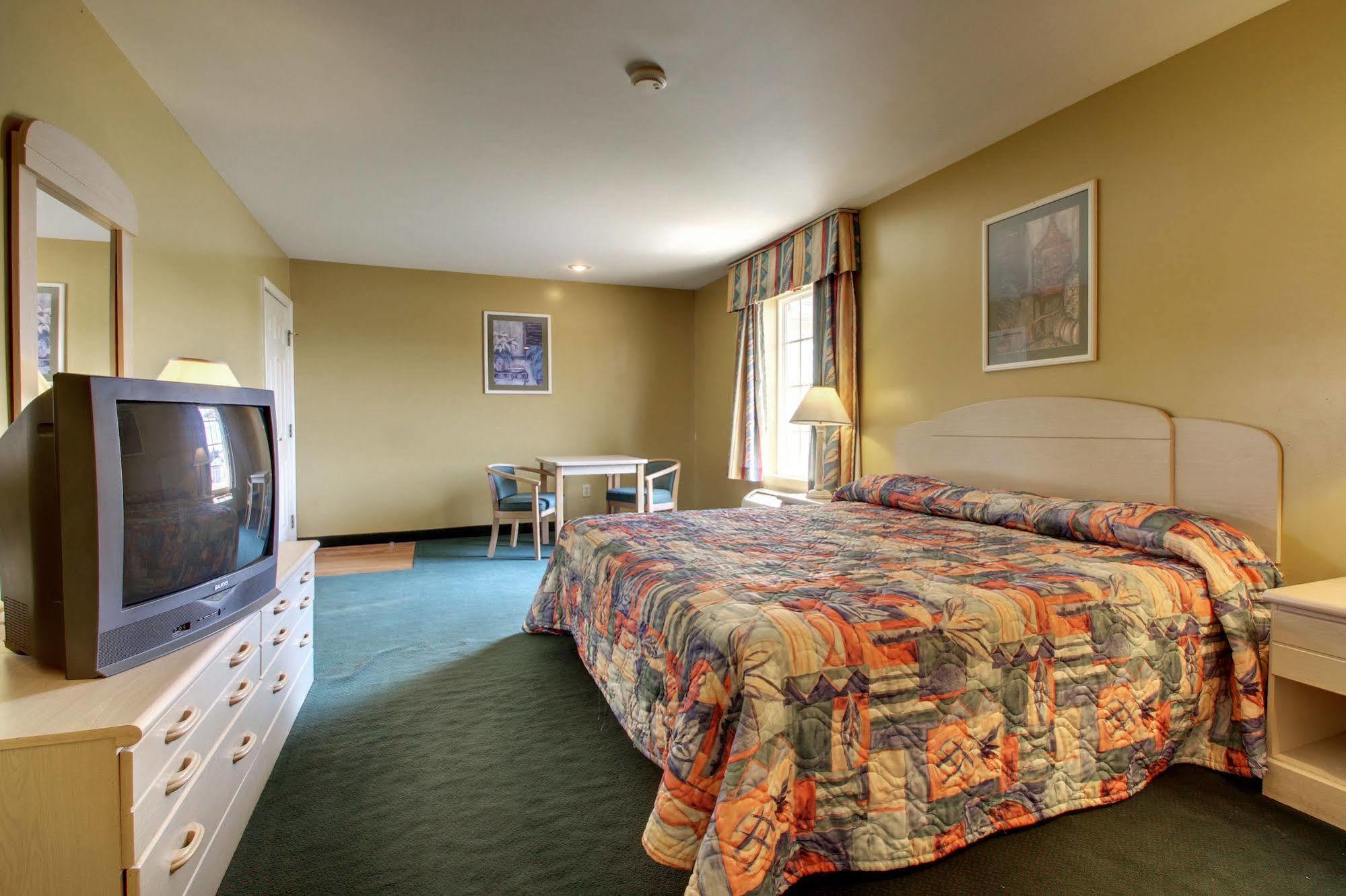 Key West Inn - Childersburg Екстер'єр фото