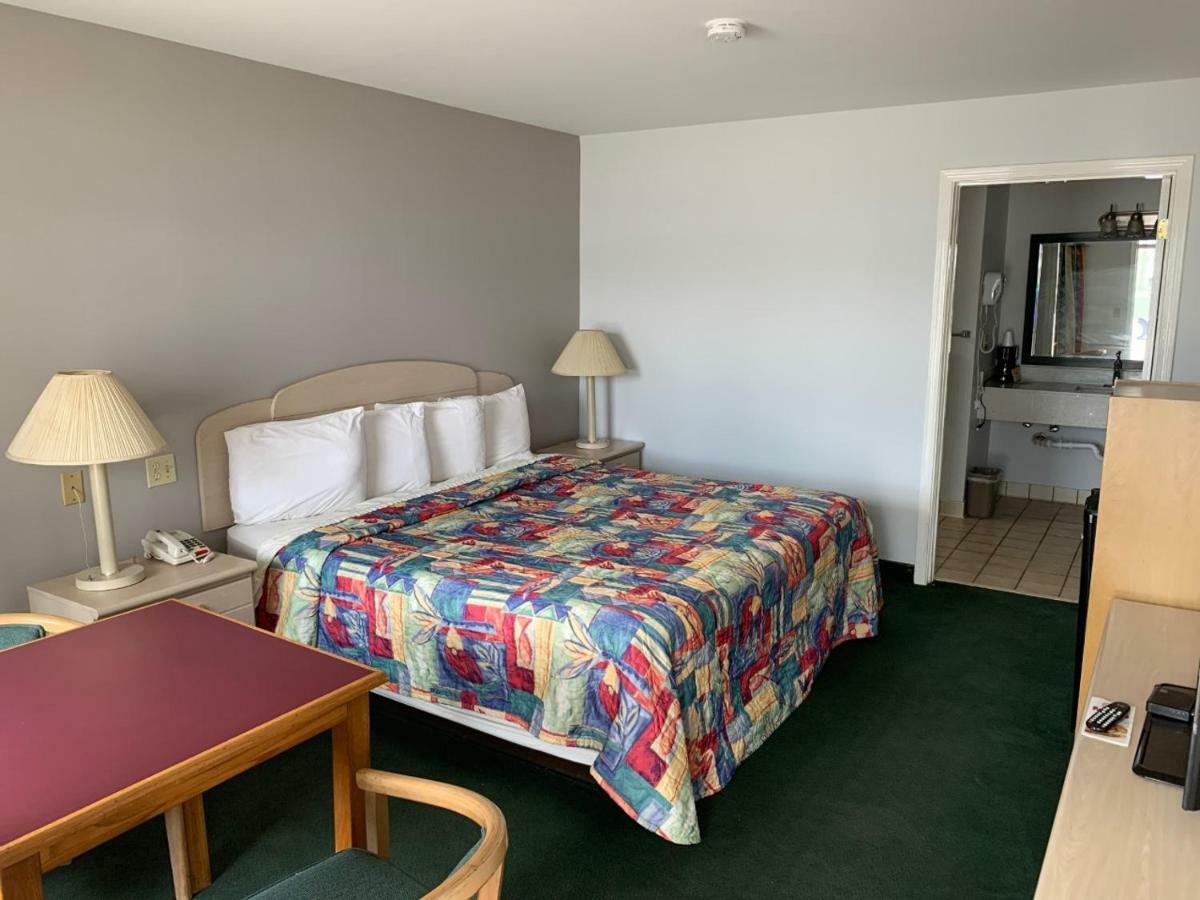 Key West Inn - Childersburg Екстер'єр фото
